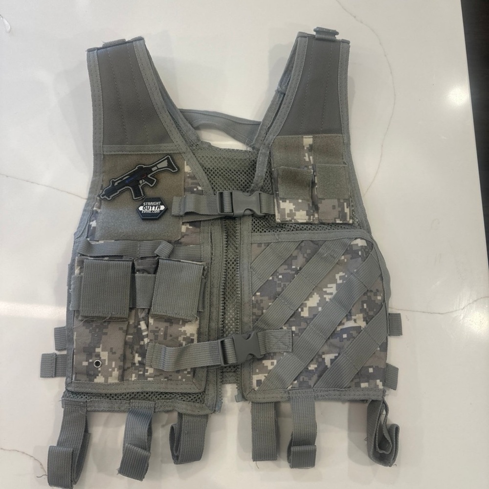Tactical Camouflage Vest